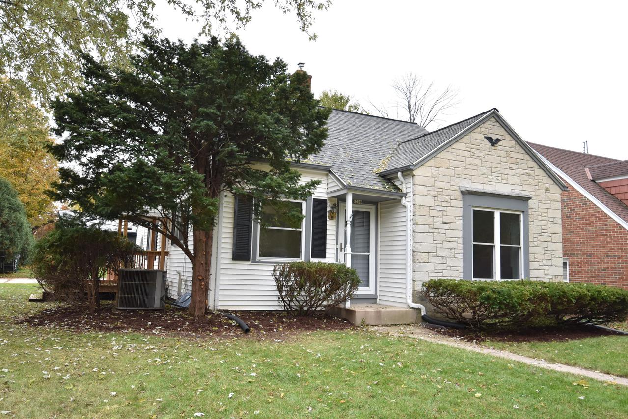 4090 N 110th St., Wauwatosa, WI 53222