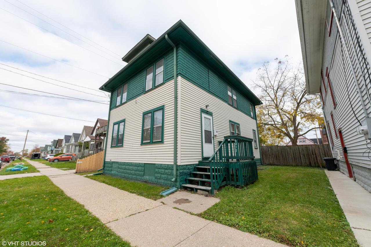 6217 25th Ave., Kenosha, WI 53143