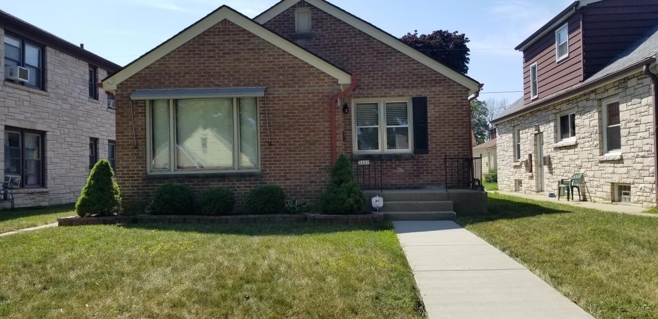 3607 N 57th St, Milwaukee, WI 53216