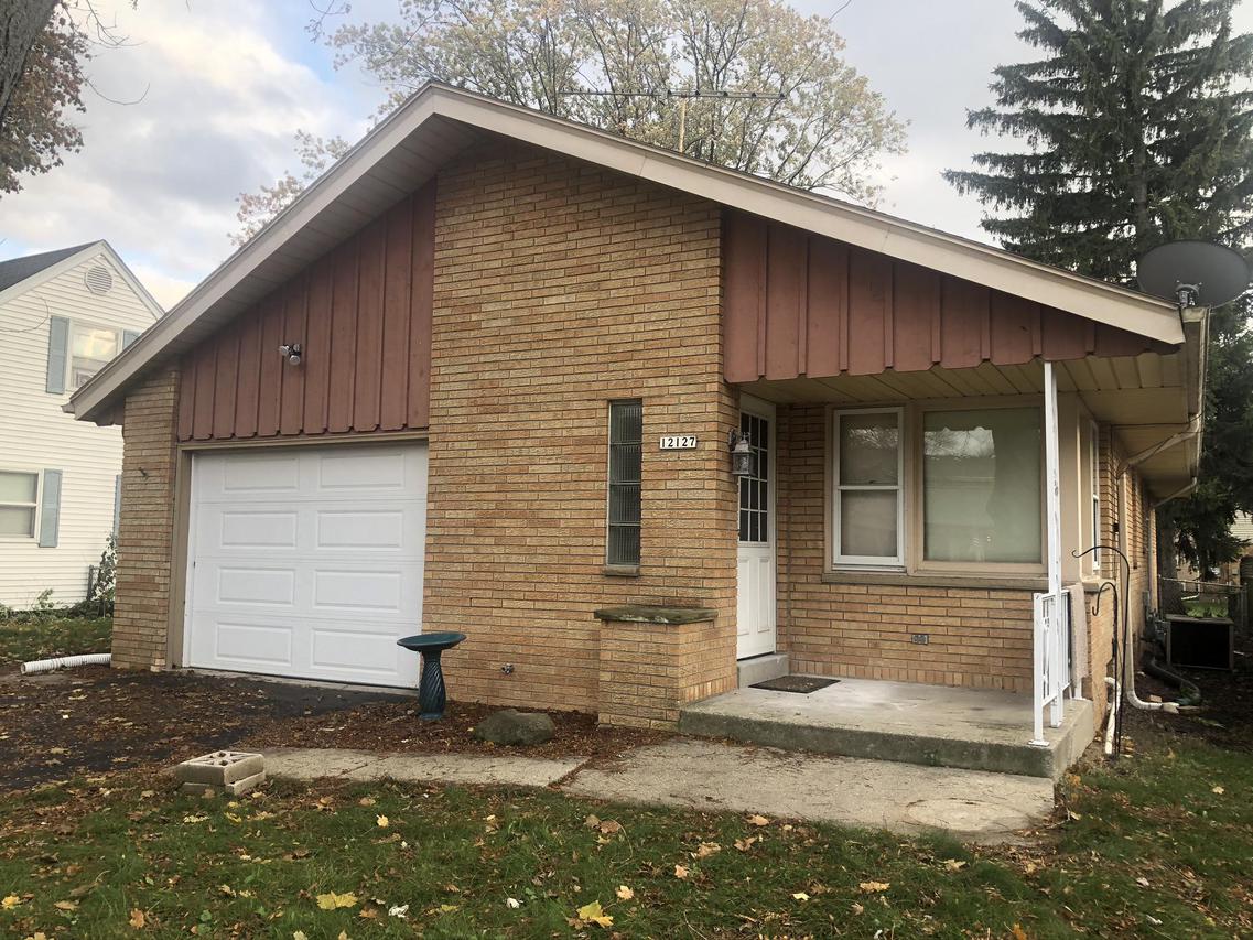 12127 W Cathedral Ave., Wauwatosa, WI 53226