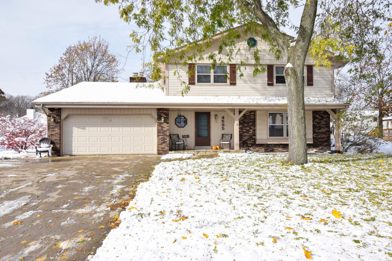 4585 S Regal Dr., New Berlin, WI 53151