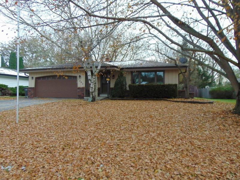 1242 River Park Cir., Mukwonago, WI 53149