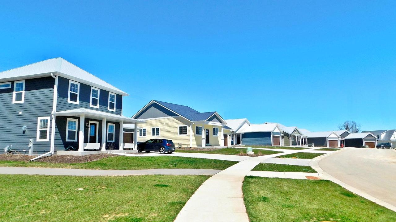 1812 Farm View, Port Washington, WI 53024