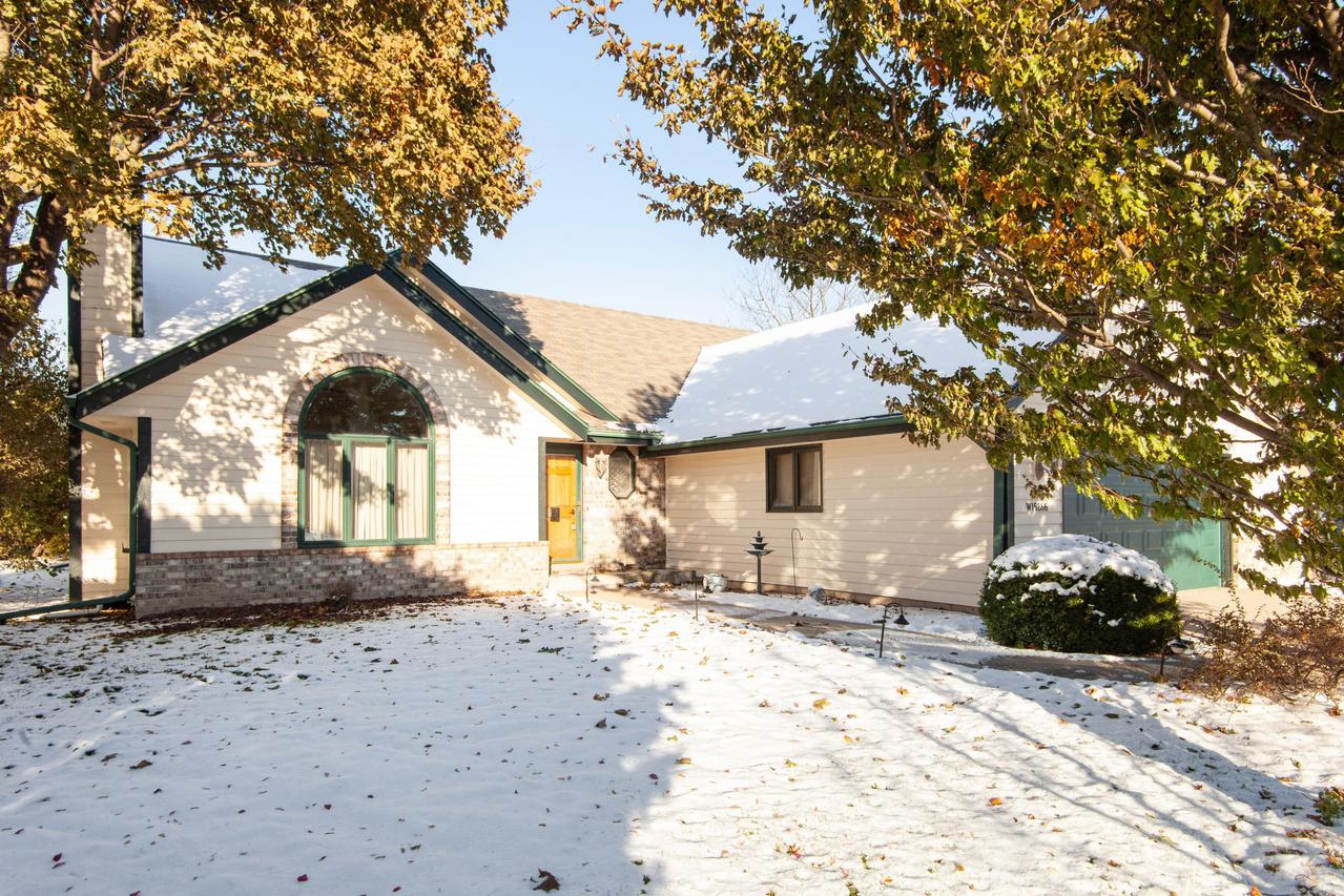 N76W15866 Countryside Dr., Menomonee Falls, WI 53051