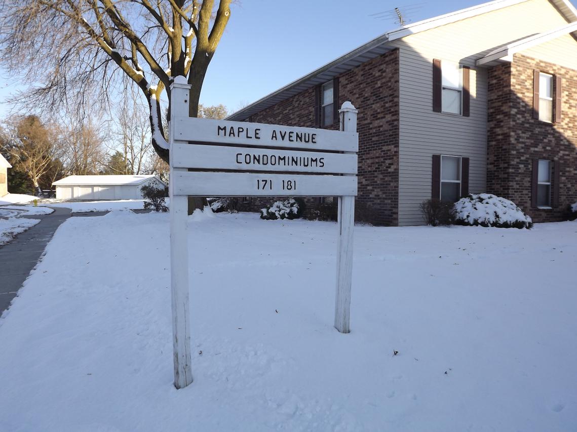 171 Maple Ave #5, Slinger, WI 53086