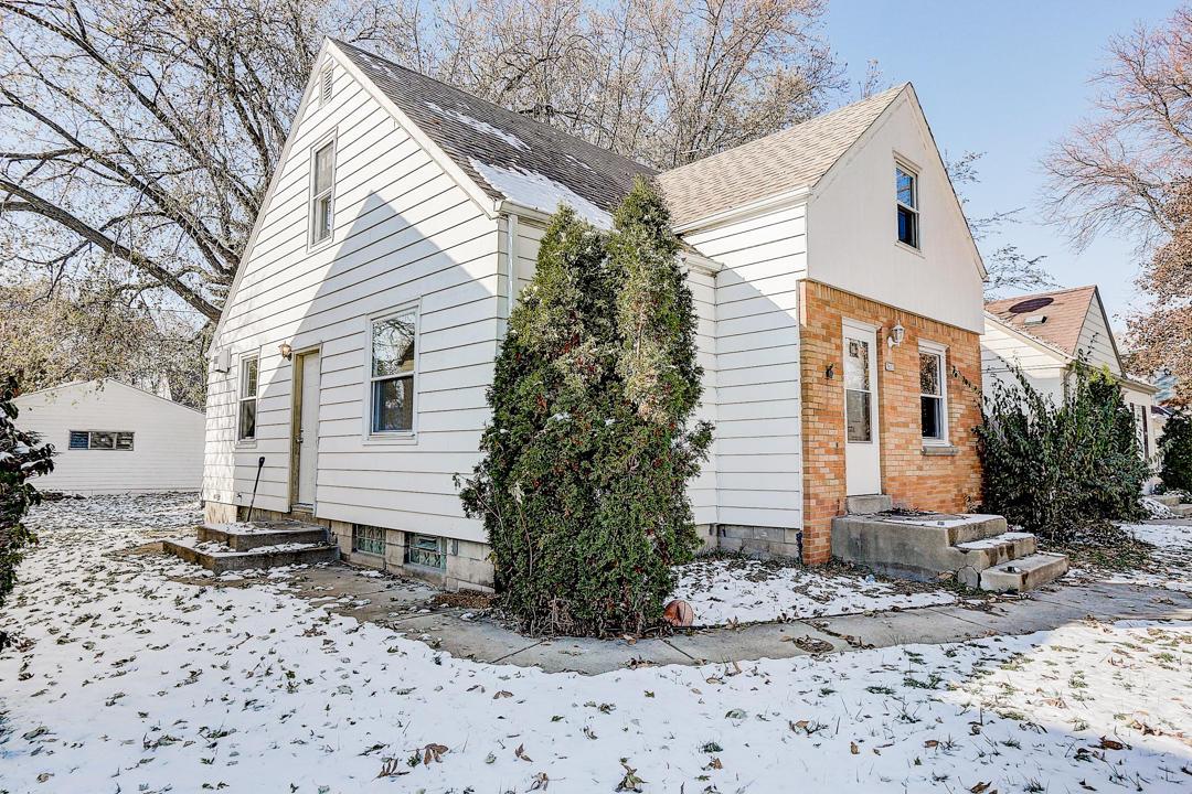 3607 N 61st St, Milwaukee, WI 53216