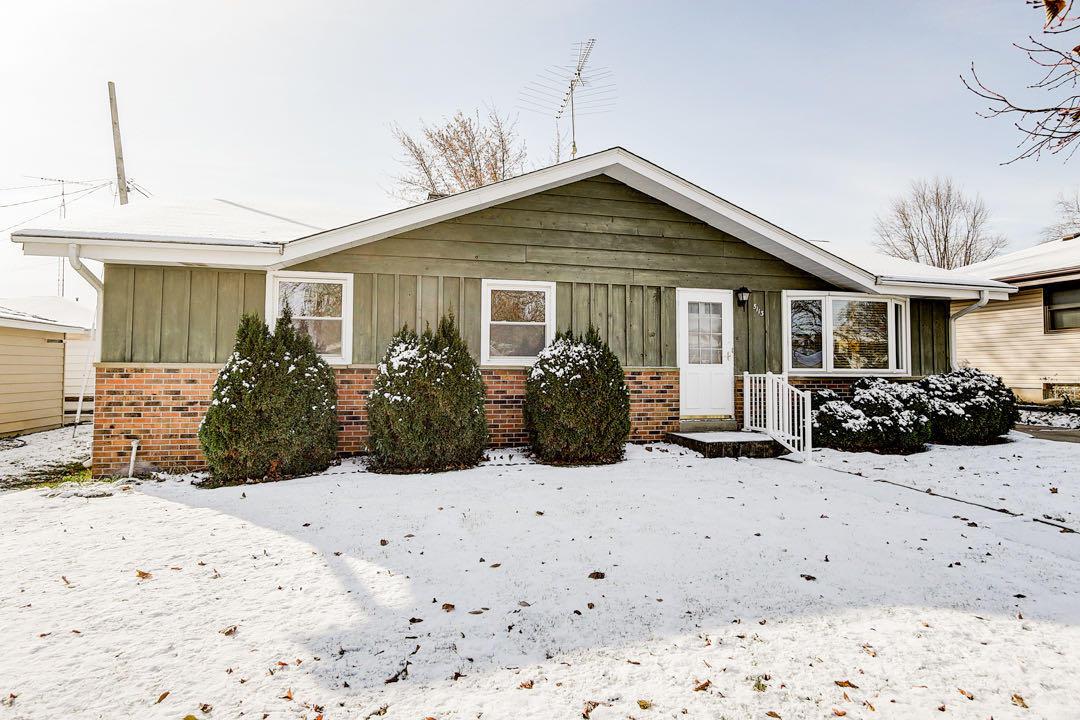 5113 62nd St, Kenosha, WI 53142
