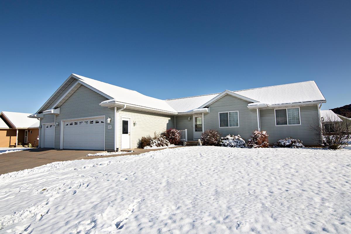 1929 Crooked Ave, Holmen, WI 54636