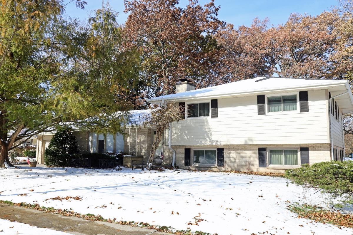 716 Tenny Ave., Waukesha, WI 53186