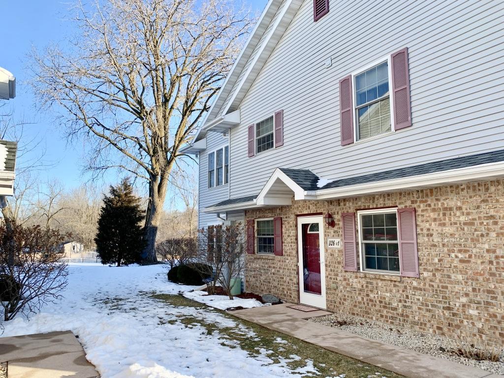 326 Kettle Moraine Dr #1, Slinger, WI 53086