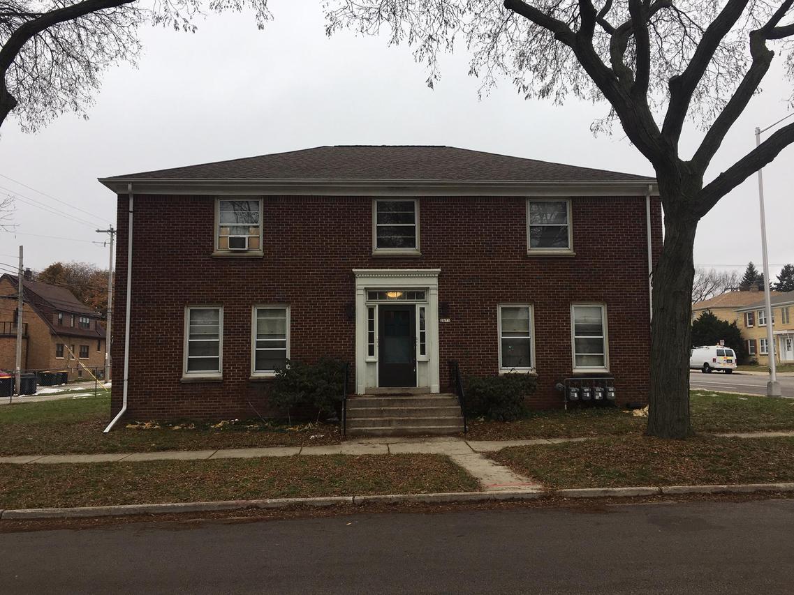2675 N 69th St., Wauwatosa, WI 53213