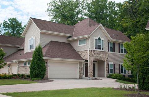 5373 W Cobblestone Way #D, Franklin, WI 53132