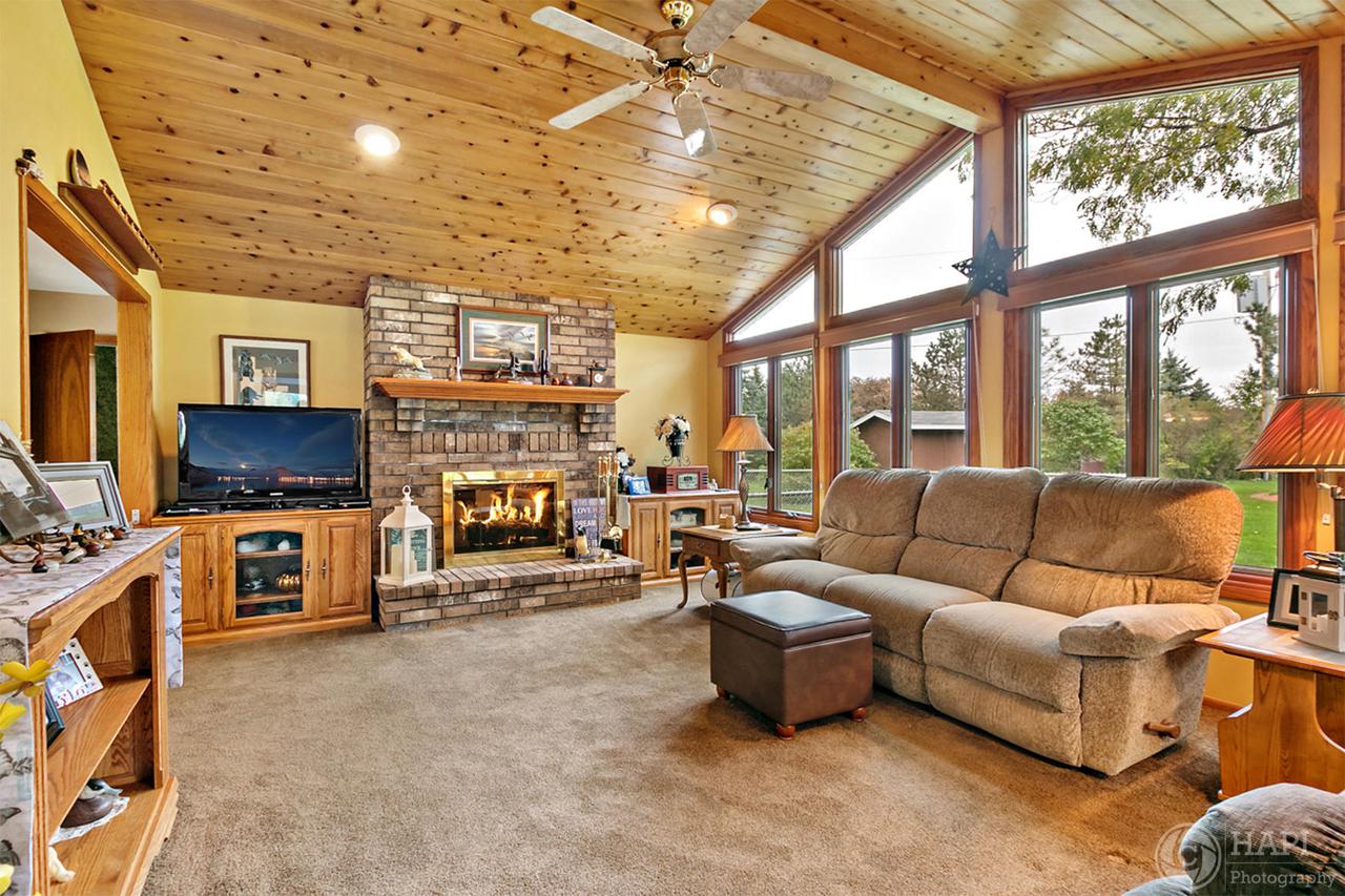 S79W32957 Sugden Rd., Mukwonago, WI 53149