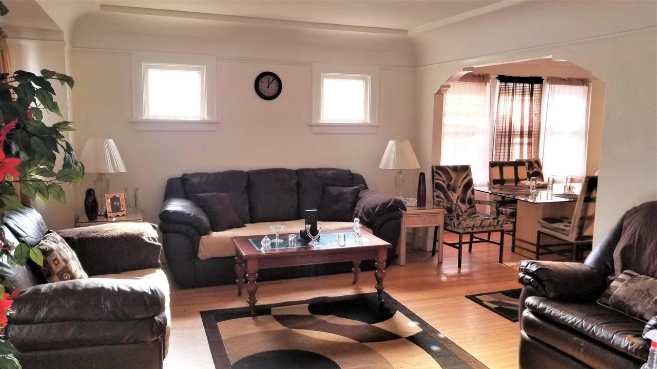 5527 N 33rd St., Milwaukee, WI 53209