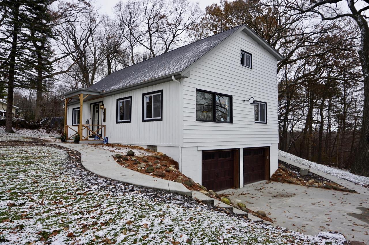 1530 S Norwood Dr., New Berlin, WI 53146