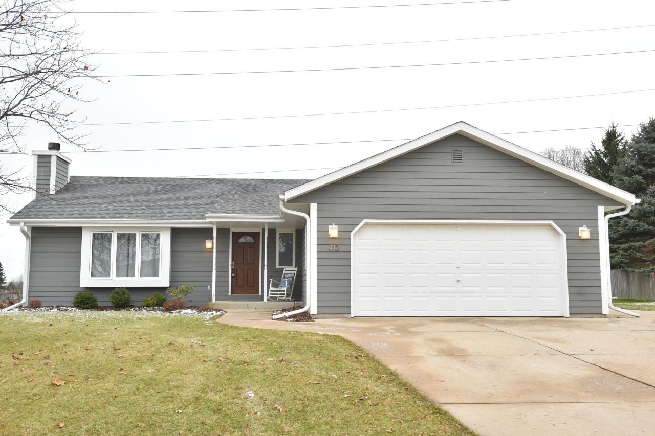 412 S Cottrell Dr., Saukville, WI 53080