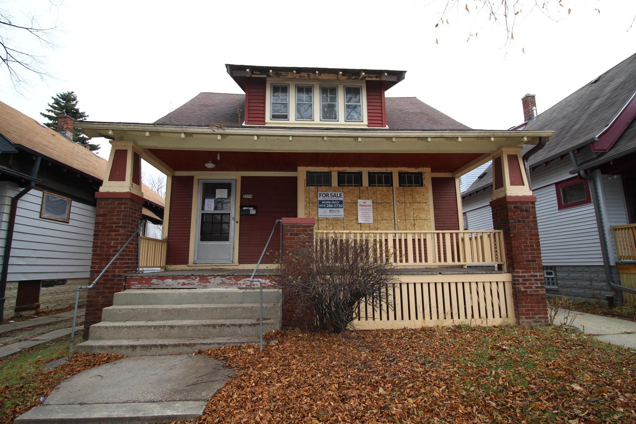 3358 N Palmer St., Milwaukee, WI 53212