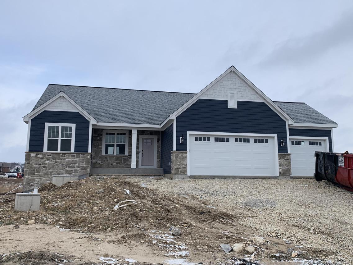 2600 Backwoods Cir., Slinger, WI 53086