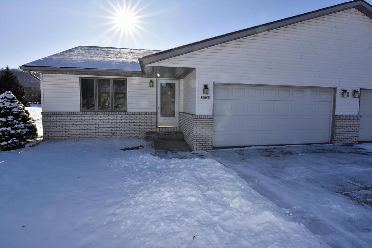 W6087 Ruth Ln., Onalaska, WI 54650