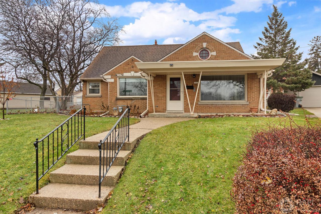 3543 W Ruskin St, Milwaukee, WI 53215