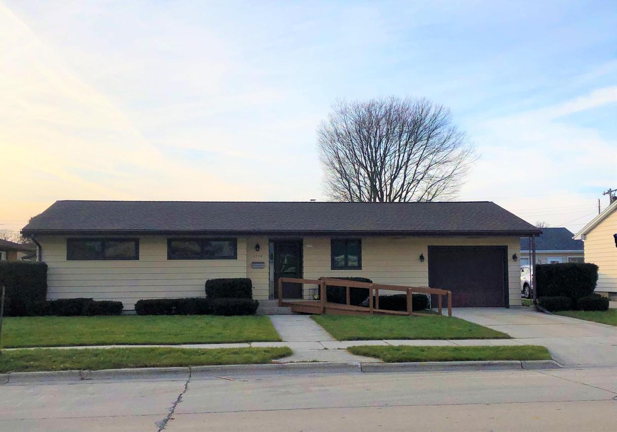 2734 Wedemeyer St., Sheboygan, WI 53081