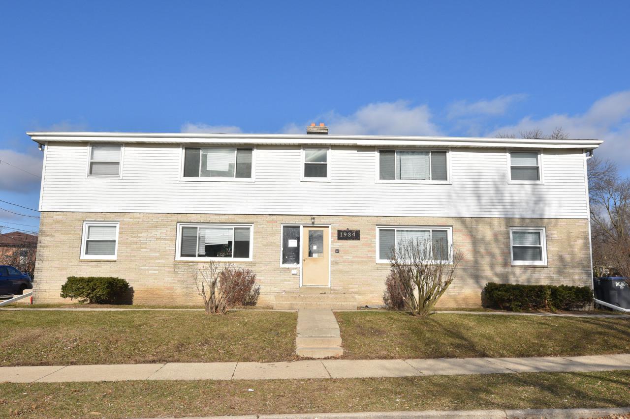 1934 S Grand Ave., Waukesha, WI 53189
