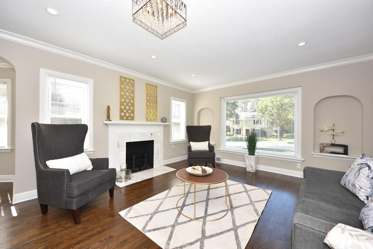 2116 N 91st St., Wauwatosa, WI 53226