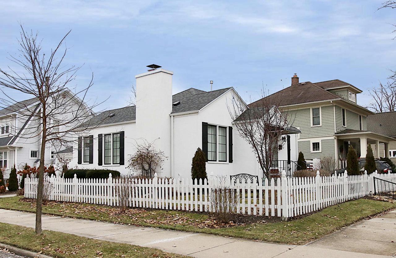 2227 N 9th St, Sheboygan, WI 53083