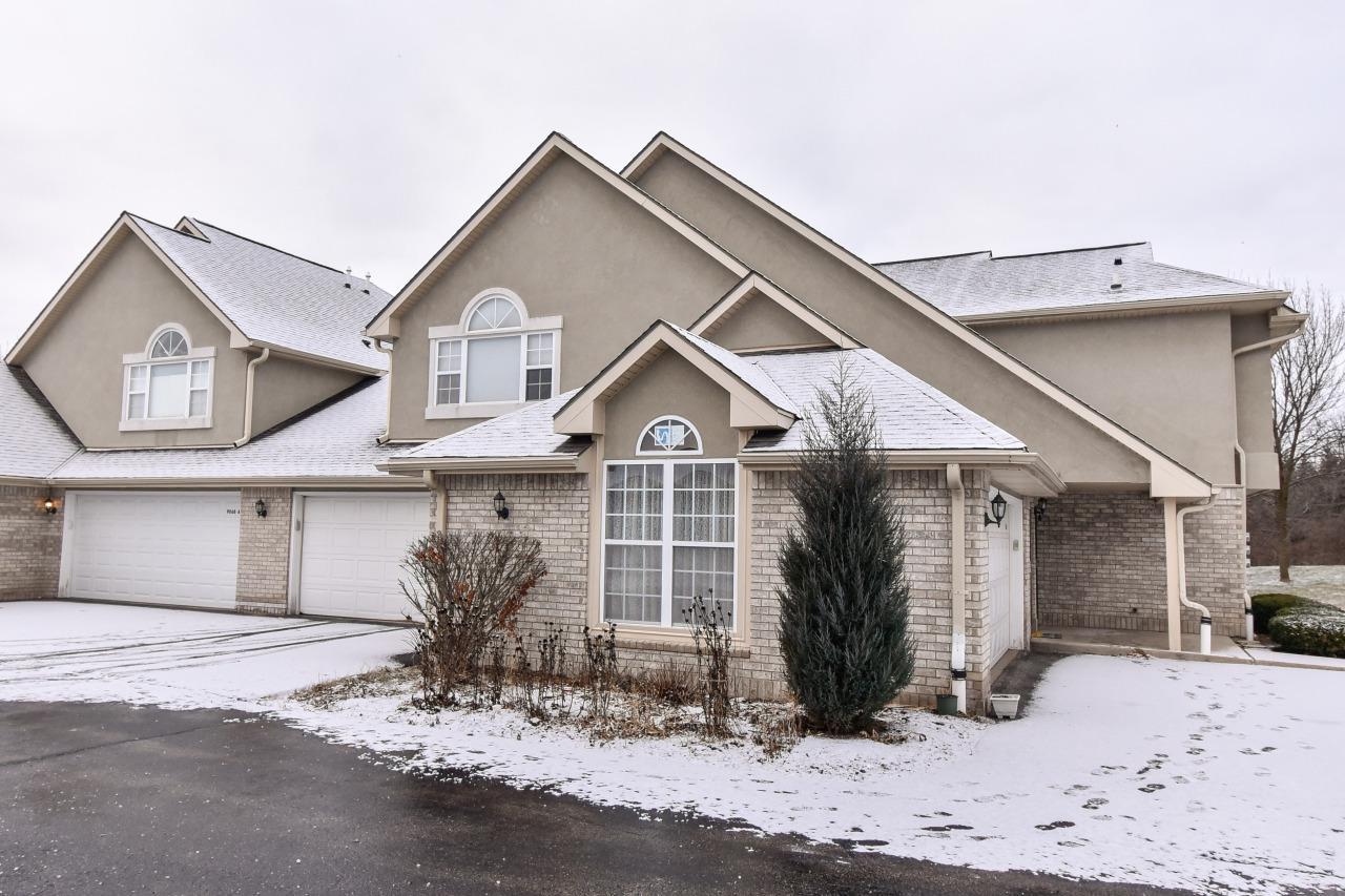 9068 W Elm Ct #D, Franklin, WI 53132