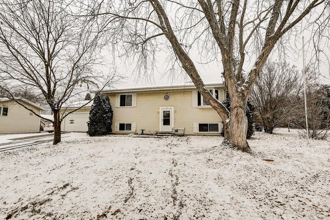 354 Atkinson St., Mukwonago, WI 53149