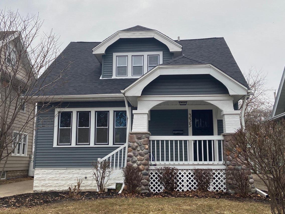 335 N 68th St, Wauwatosa, WI 53213