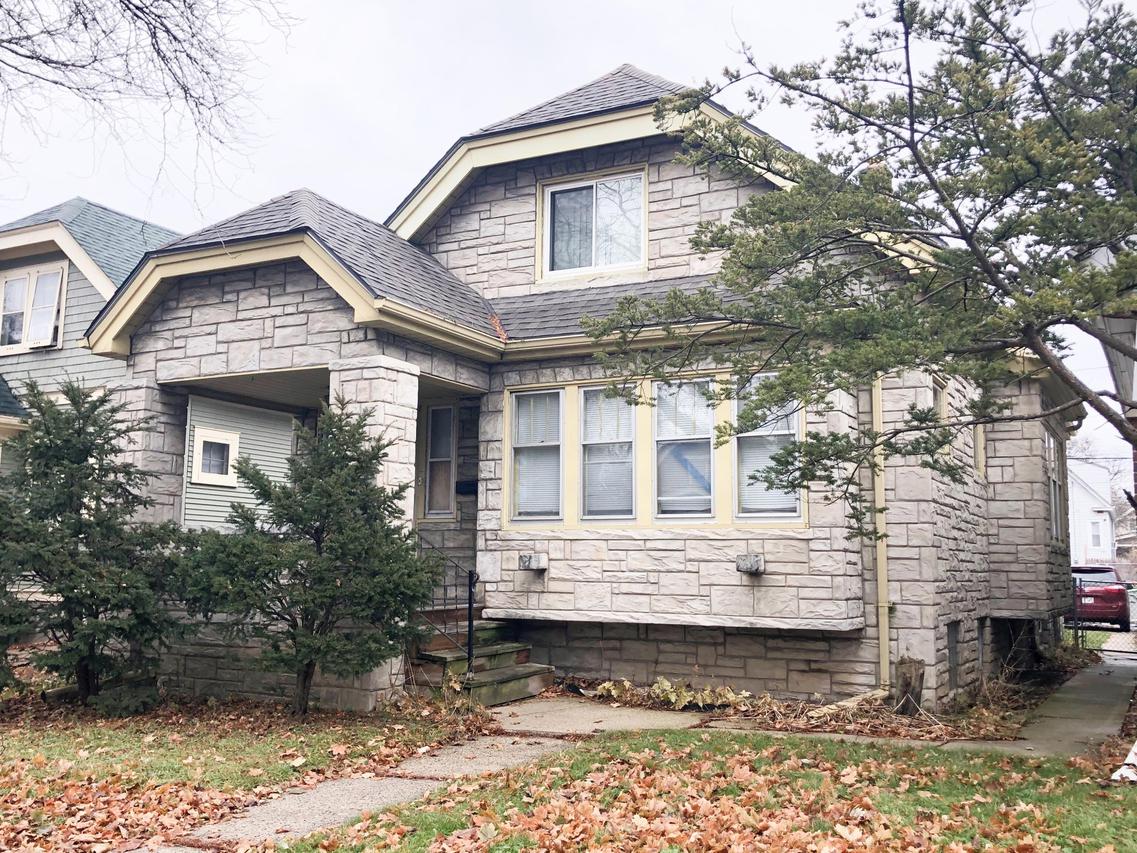 5522 N 35th St, Milwaukee, WI 53209