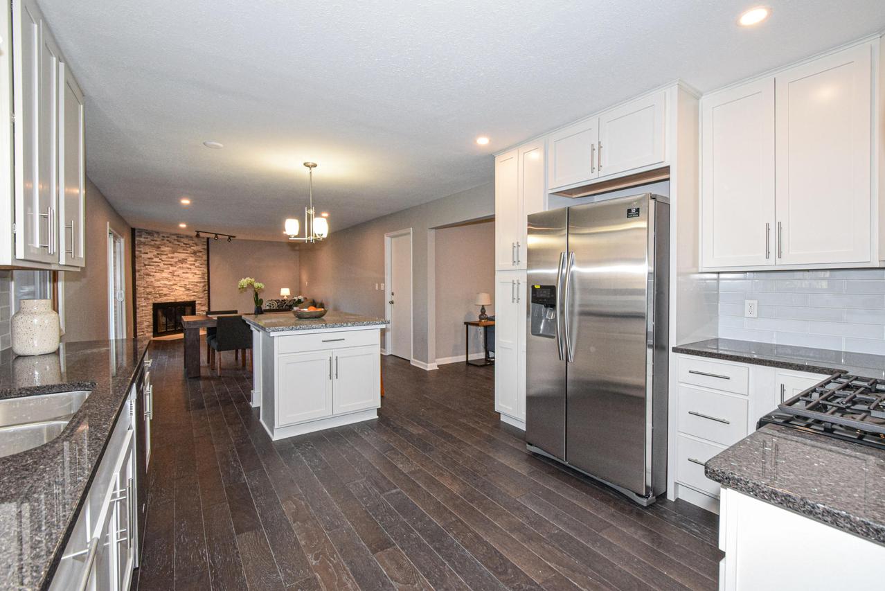 7950 S 61st St, Franklin, WI 53132