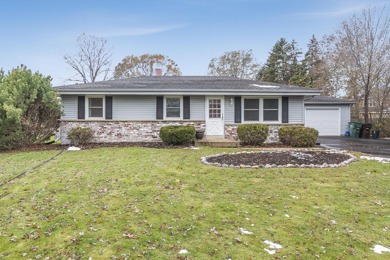 4934 Carter Dr, Caledonia, WI 53402