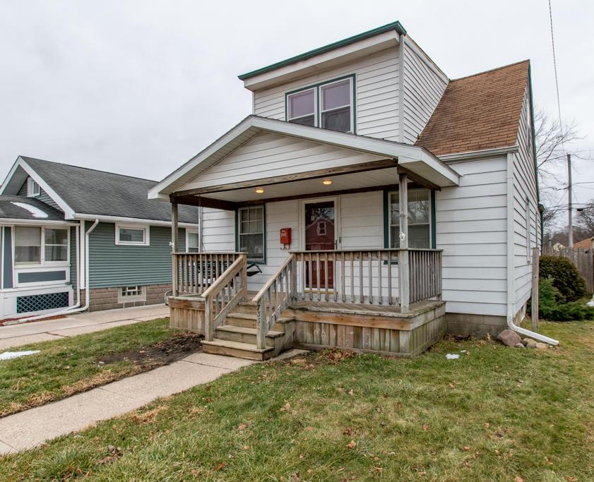 7330 41st Ave, Kenosha, WI 53142