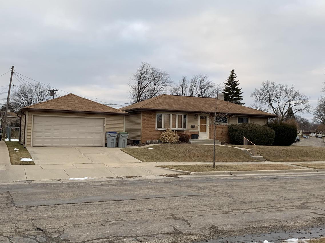 1800 W Jewell Ave., Milwaukee, WI 53221