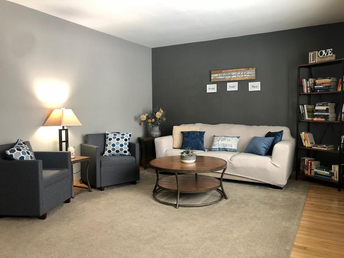 343 N 113th St, Wauwatosa, WI 53226