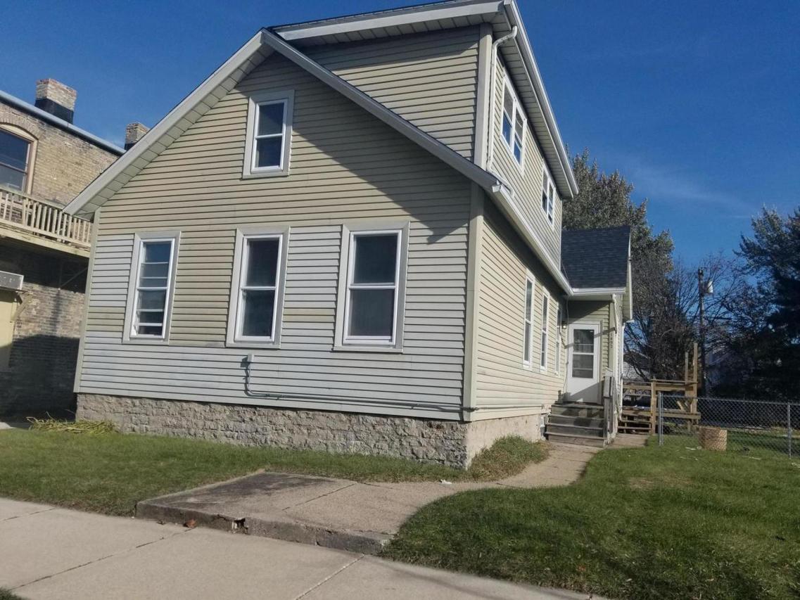 1655 Erie St, Racine, WI 53402