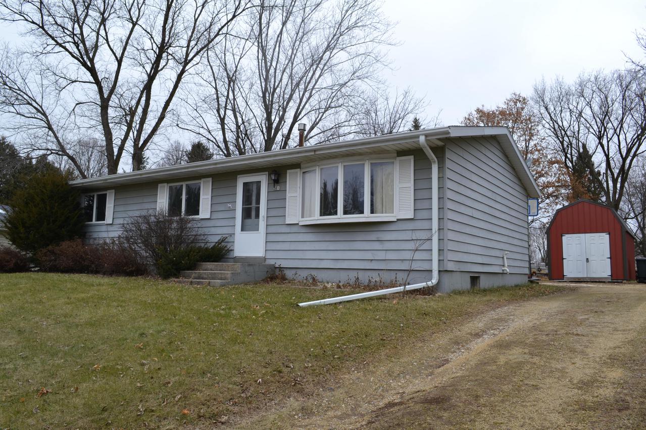 318 W Bella Vista, Darien, WI 53114