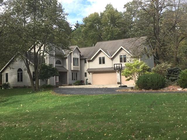 W2369 River Rd., Ixonia, WI 53094