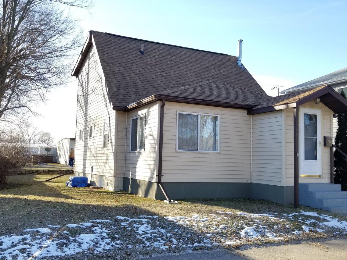 1022 St Paul St., La Crosse, WI 54603
