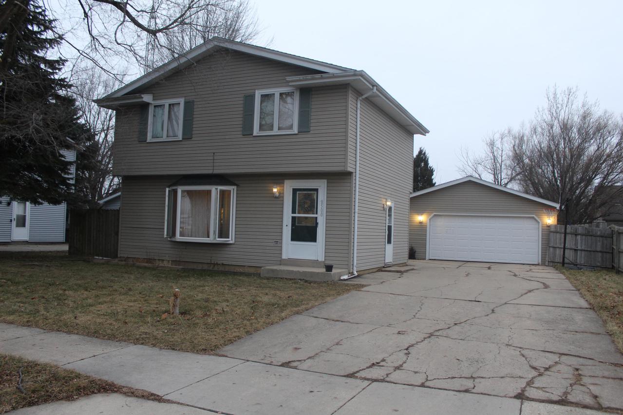 8500 Westminster Dr., Sturtevant, WI 53177