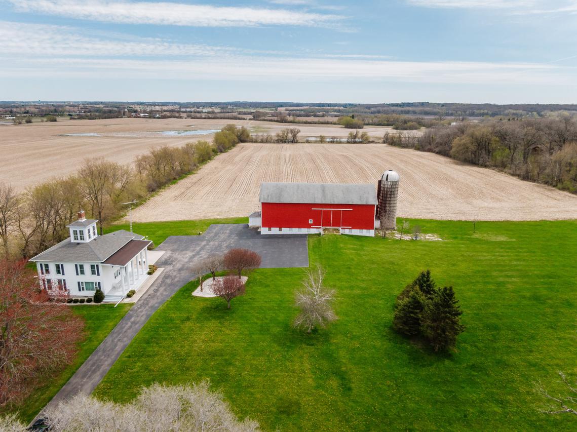 N3186 Elm Ridge Rd., Darien, WI 53115