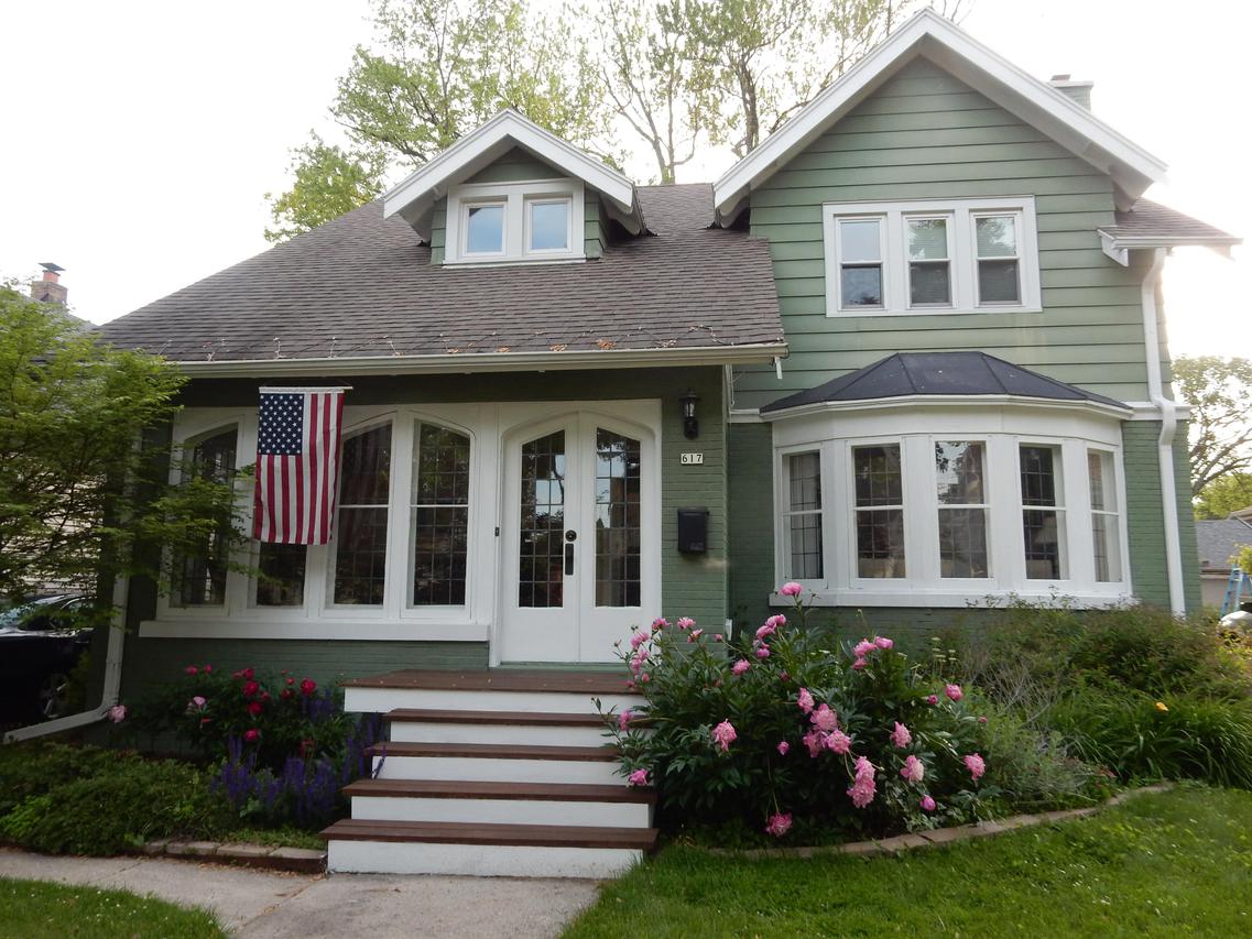 617 N 66th St., Wauwatosa, WI 53213