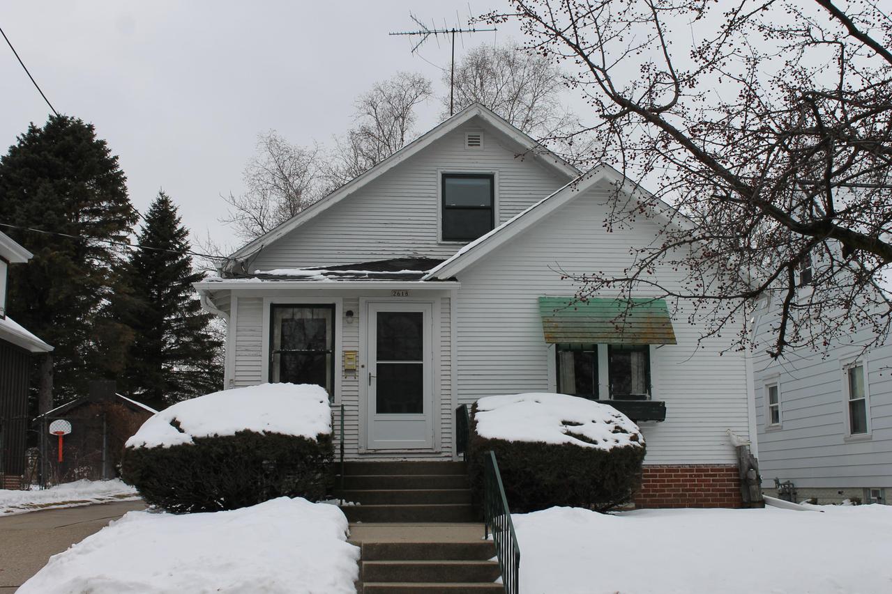 2618 N 20th St., Sheboygan, WI 53083