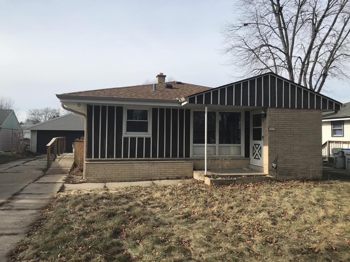 5937 N 73rd St., Milwaukee, WI 53218