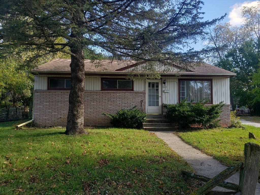 1209 Aspen Dr., Waukesha, WI 53188