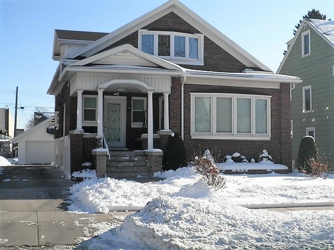 1625 S 10th St., Manitowoc, WI 54220