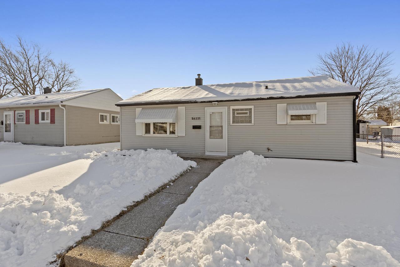 6335 W Verona Ct, Milwaukee, WI 53219