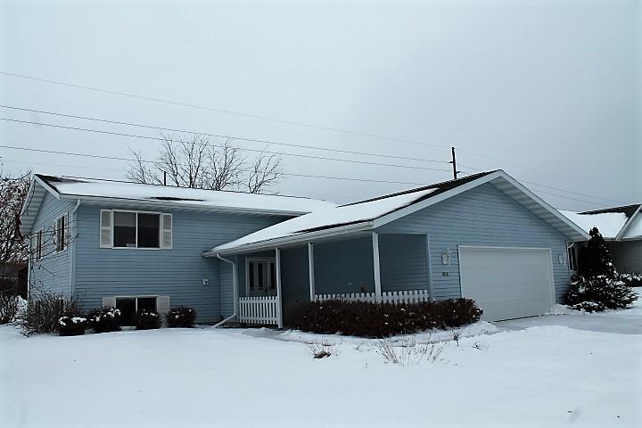 806 Remington Dr., Holmen, WI 54636